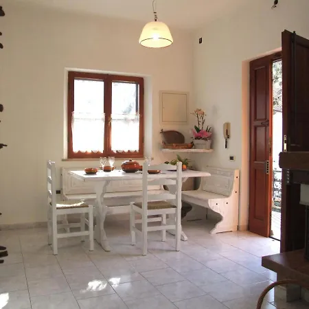 Apartment- Rosa 4+2 Apartman Sassetta
